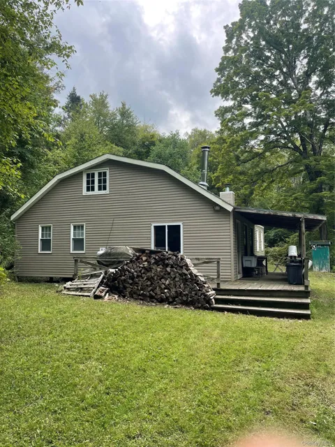80 Hunter Lane