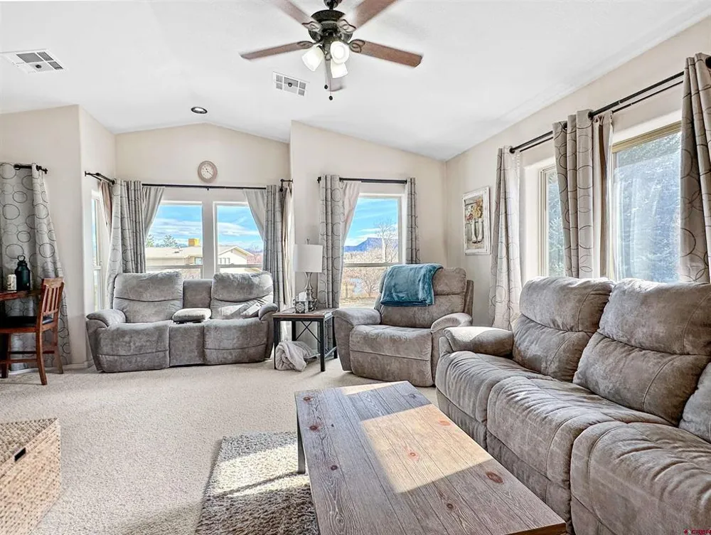 23 Lakeside Dr Cortez, CO 81321