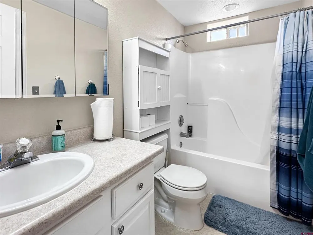 23 Lakeside Dr Cortez, CO 81321