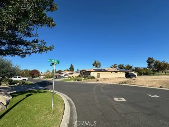 6203 Vista Estrella Bakersfield, CA 93306