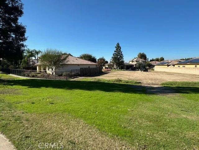 6203 Vista Estrella Bakersfield, CA 93306