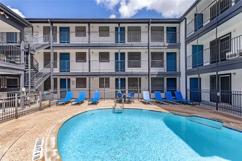 6010 Lamar Boulevard #203
