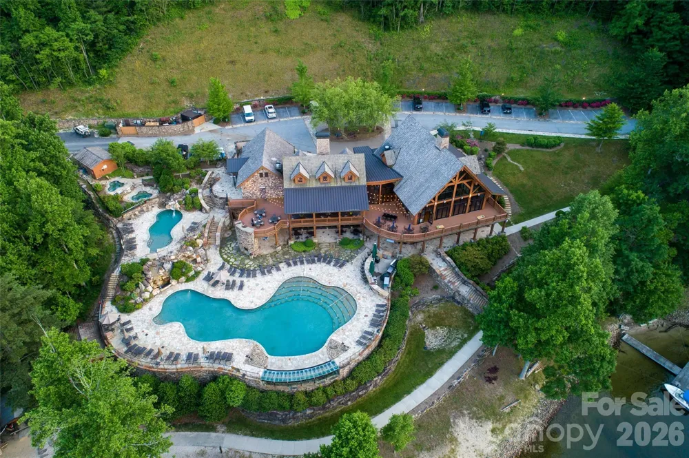 126 Mossycup Court Tuckasegee, NC 28783