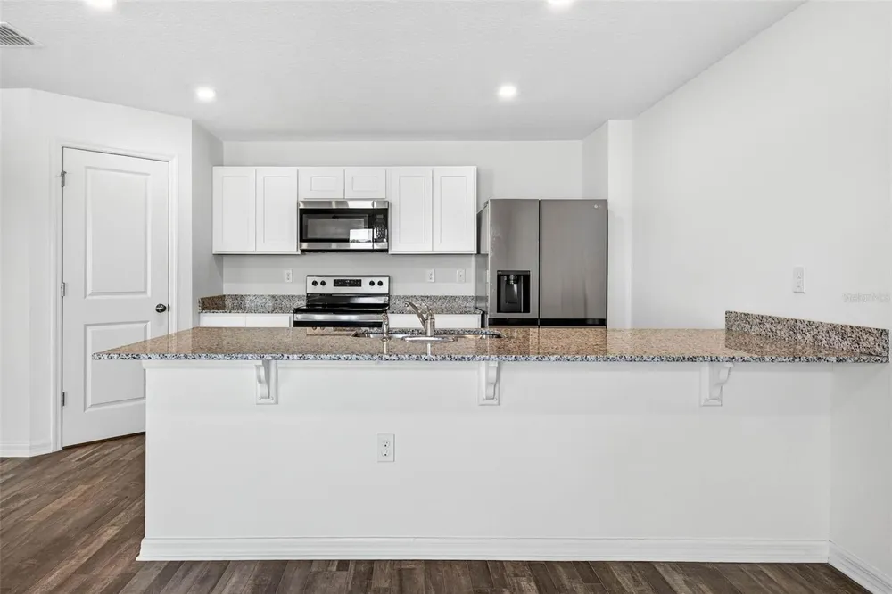 1753 EAGLE HAMMOCK BOULEVARD Eagle Lake, FL 33839