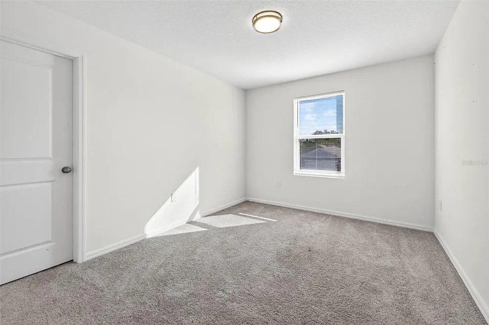 1753 EAGLE HAMMOCK BOULEVARD Eagle Lake, FL 33839
