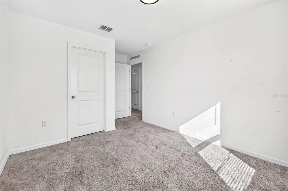 1753 EAGLE HAMMOCK BOULEVARD Eagle Lake, FL 33839