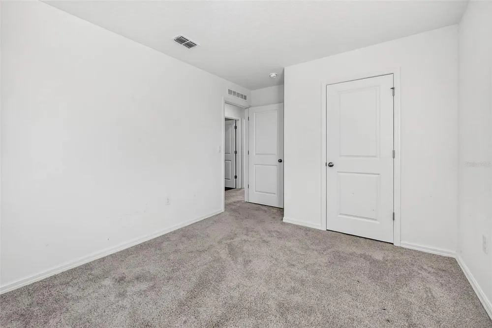 1753 EAGLE HAMMOCK BOULEVARD Eagle Lake, FL 33839