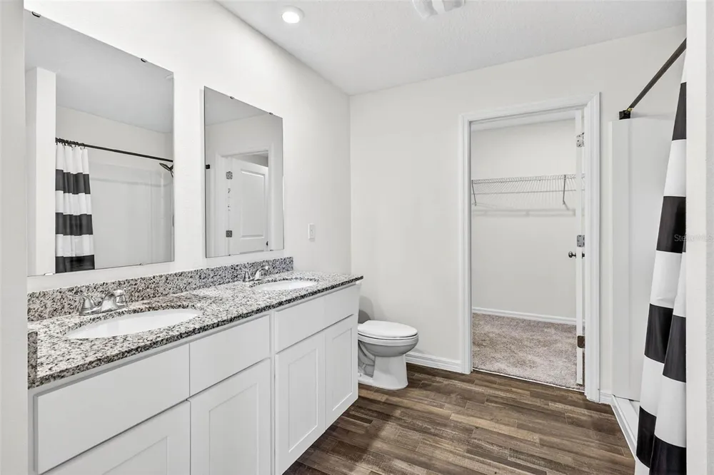 1753 EAGLE HAMMOCK BOULEVARD Eagle Lake, FL 33839