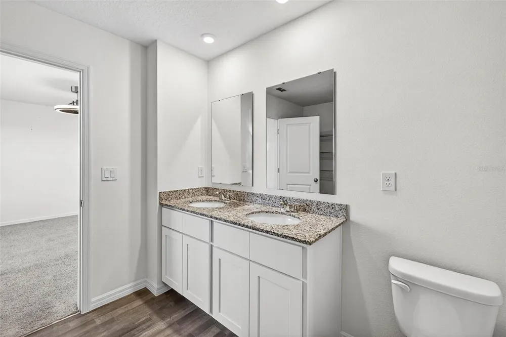1753 EAGLE HAMMOCK BOULEVARD Eagle Lake, FL 33839