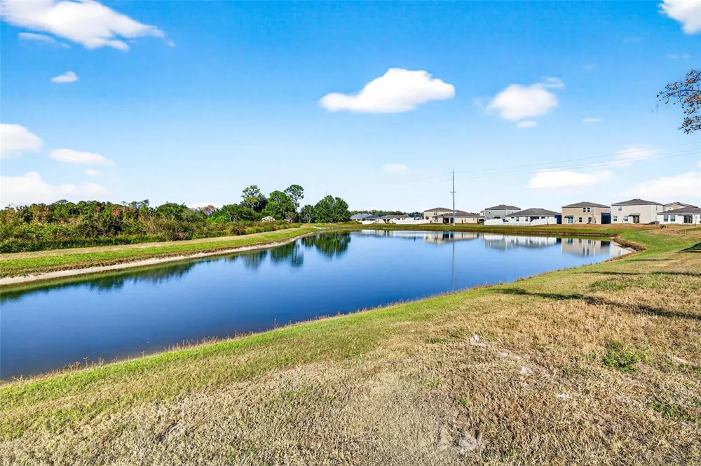 1753 EAGLE HAMMOCK BOULEVARD Eagle Lake, FL 33839