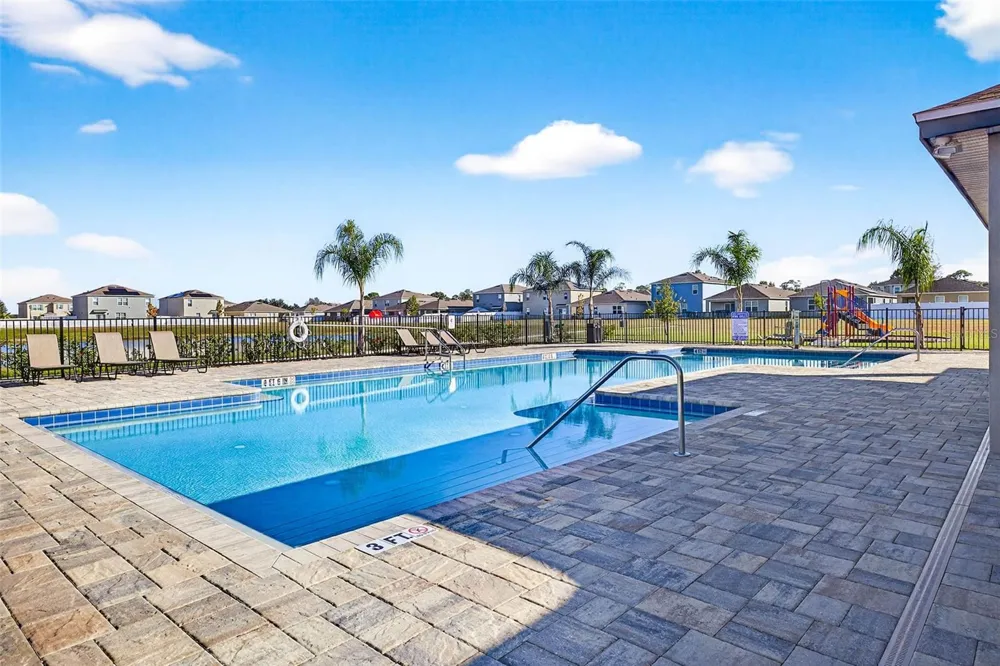 1753 EAGLE HAMMOCK BOULEVARD Eagle Lake, FL 33839