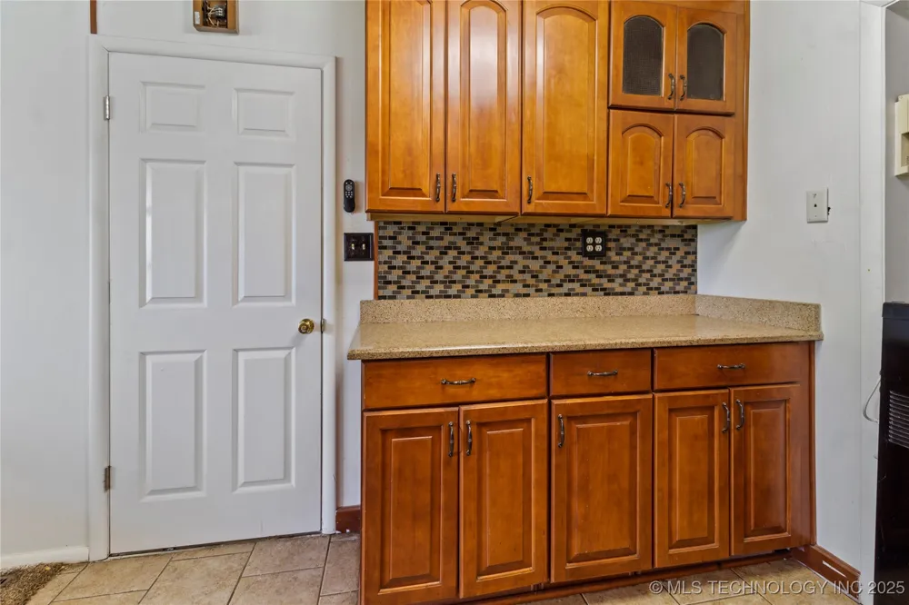 47 S 204th East Avenue Tulsa, OK 74108
