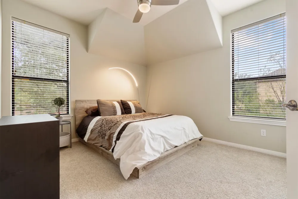 6 Monarch Oaks Lane The Hills, TX 78738