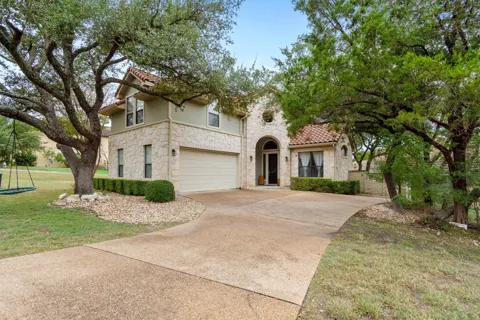 6 Monarch Oaks Lane