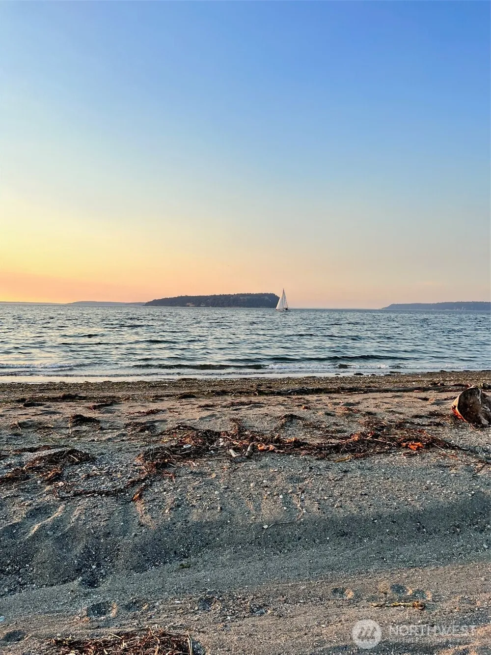 43 Beach Way Hat Island, WA 98206