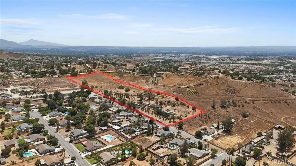 8600 58th Jurupa Valley, CA 92509