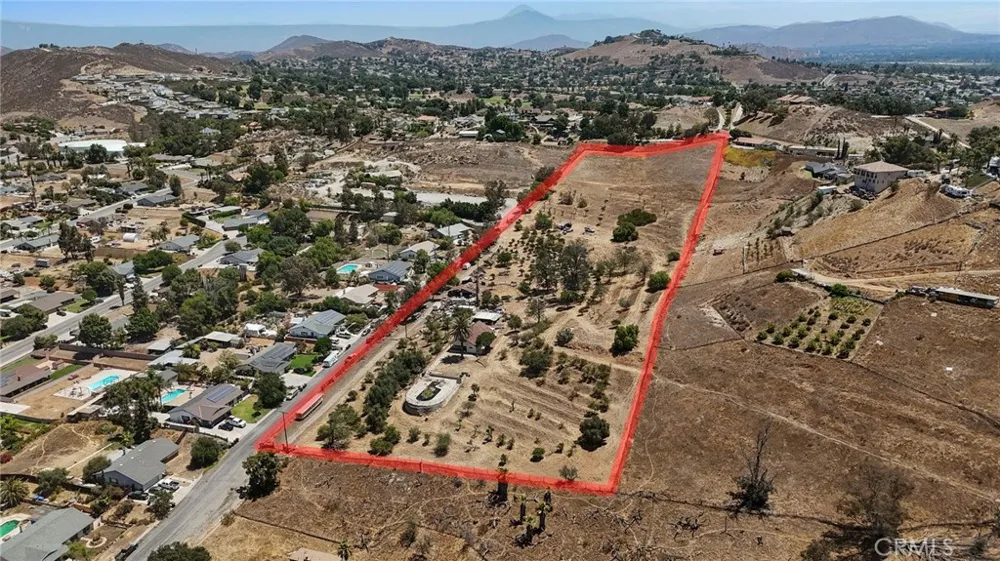 8600 58th Jurupa Valley, CA 92509