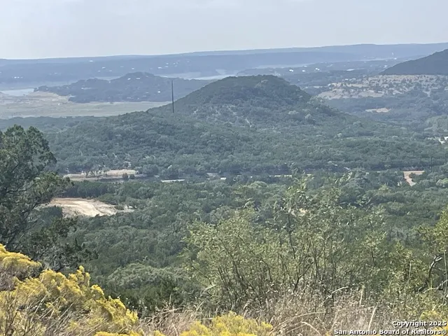 320 Private Road 1742 Mico, TX 78056