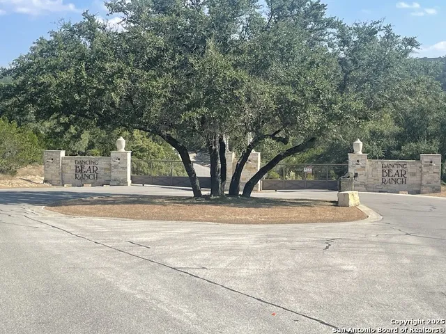 320 Private Road 1742 Mico, TX 78056