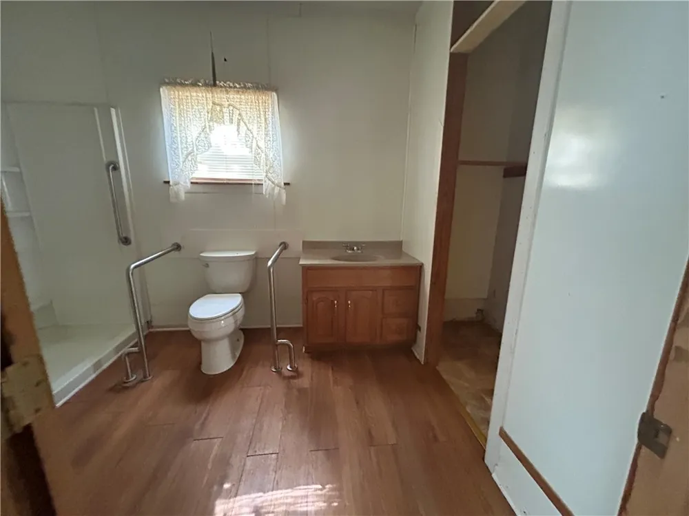 547 W Franklin Street Goliad, TX 77963