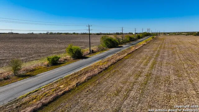 10225 Green Converse, TX 78109