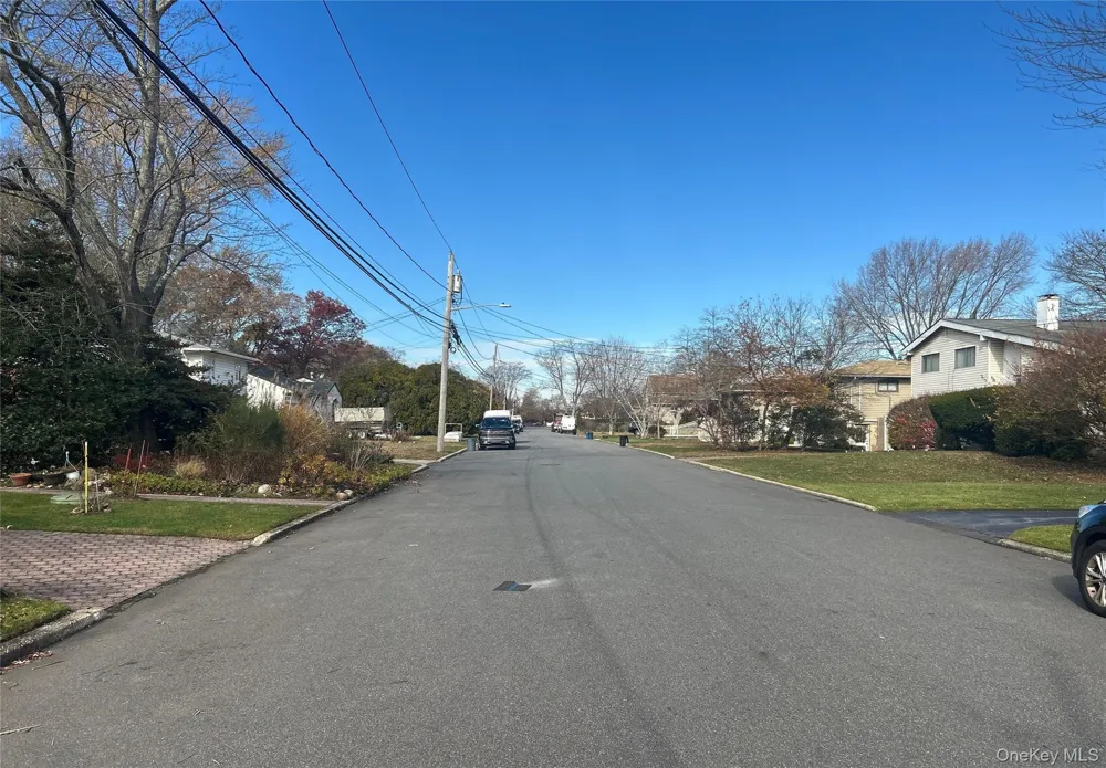 259 W 24th Street Deer Park, NY 11729