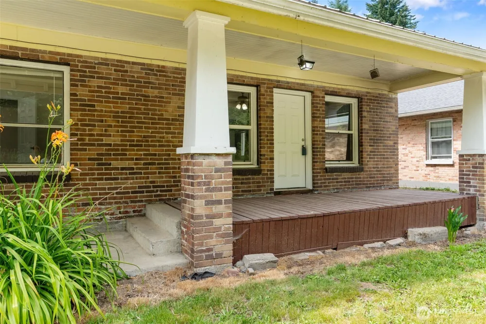 681 State Route 7 Morton, WA 98356