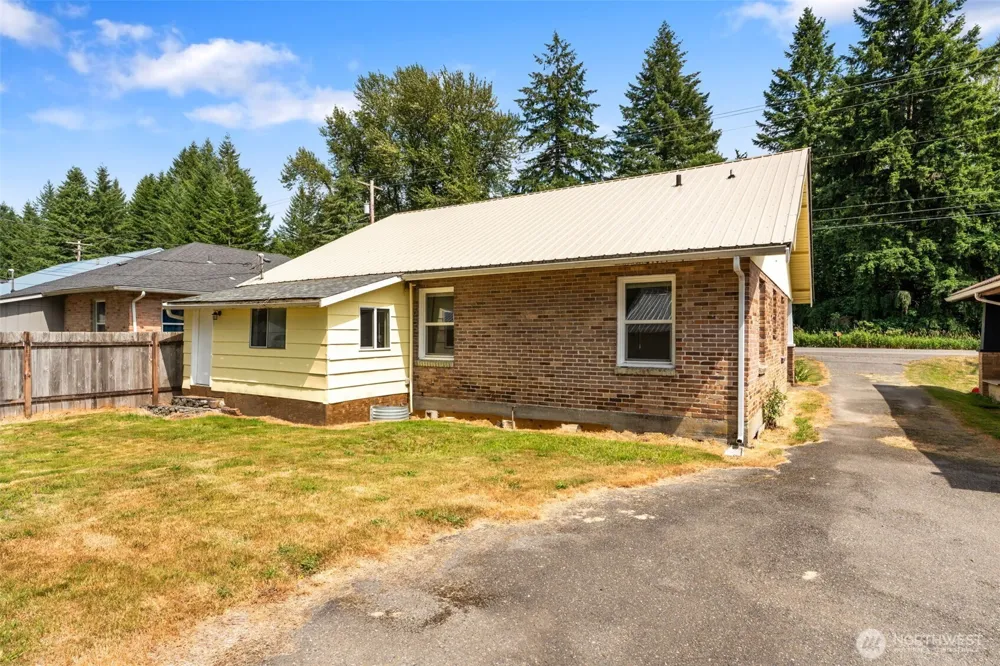 681 State Route 7 Morton, WA 98356