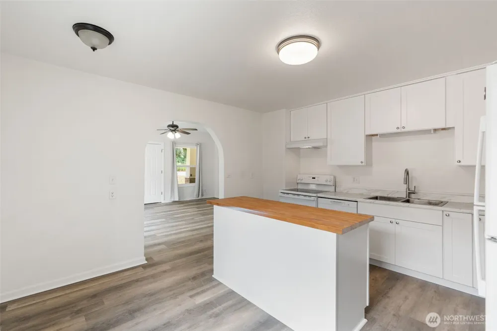 681 State Route 7 Morton, WA 98356