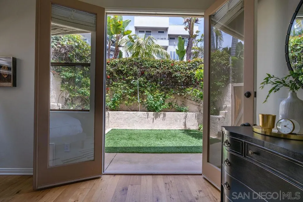 2508 Manchester Ave Cardiff by the Sea, CA 92007