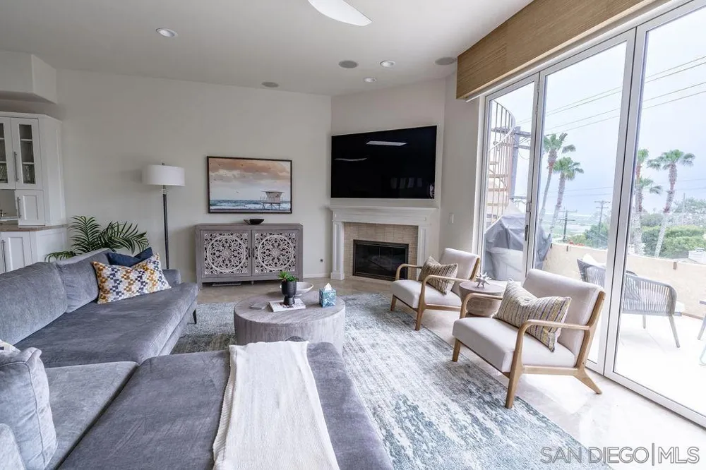 2508 Manchester Ave Cardiff by the Sea, CA 92007