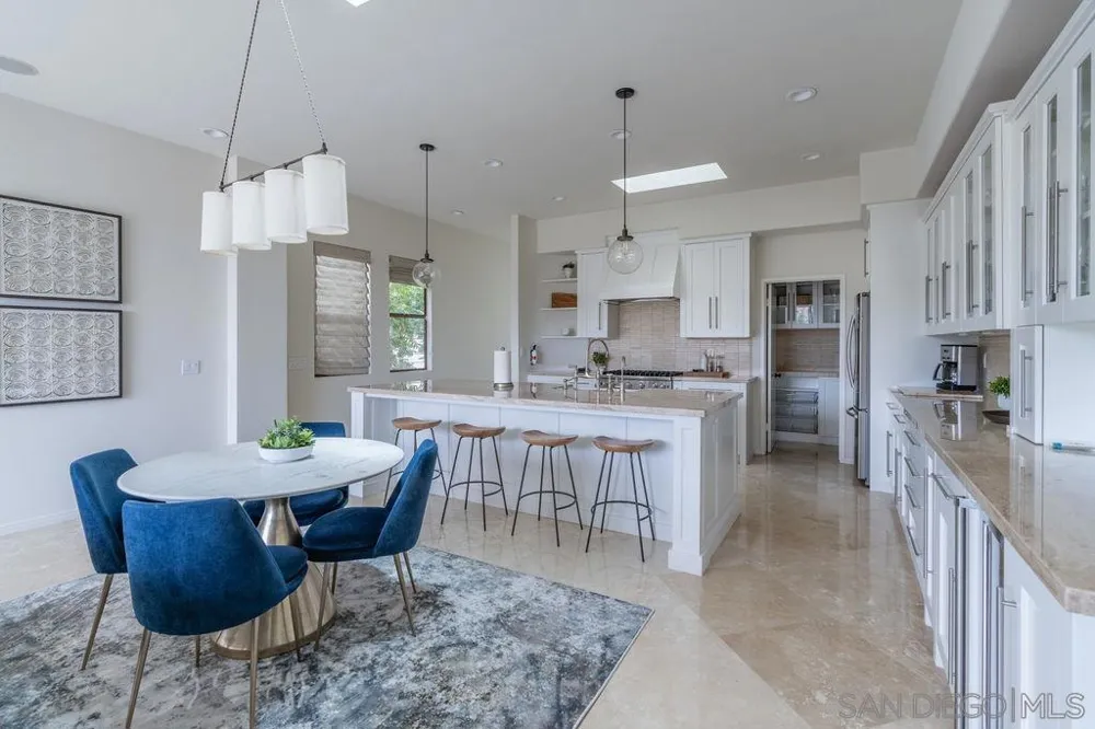 2508 Manchester Ave Cardiff by the Sea, CA 92007