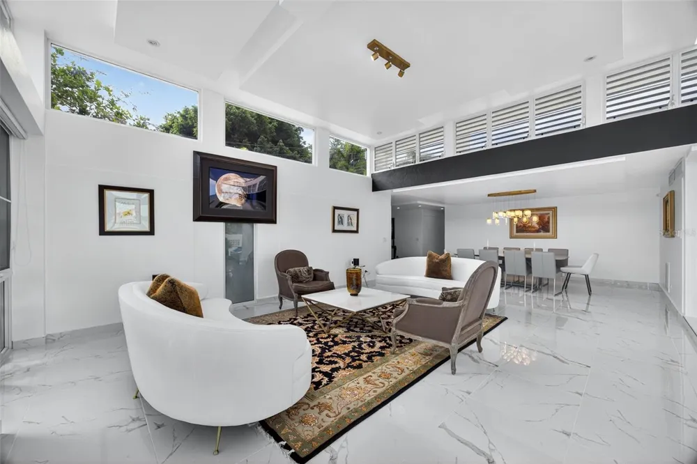 A9 SERRANIA Guaynabo, PR 00966