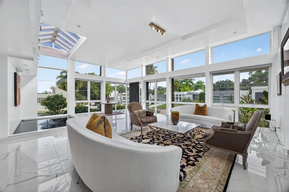 A9 SERRANIA Guaynabo, PR 00966