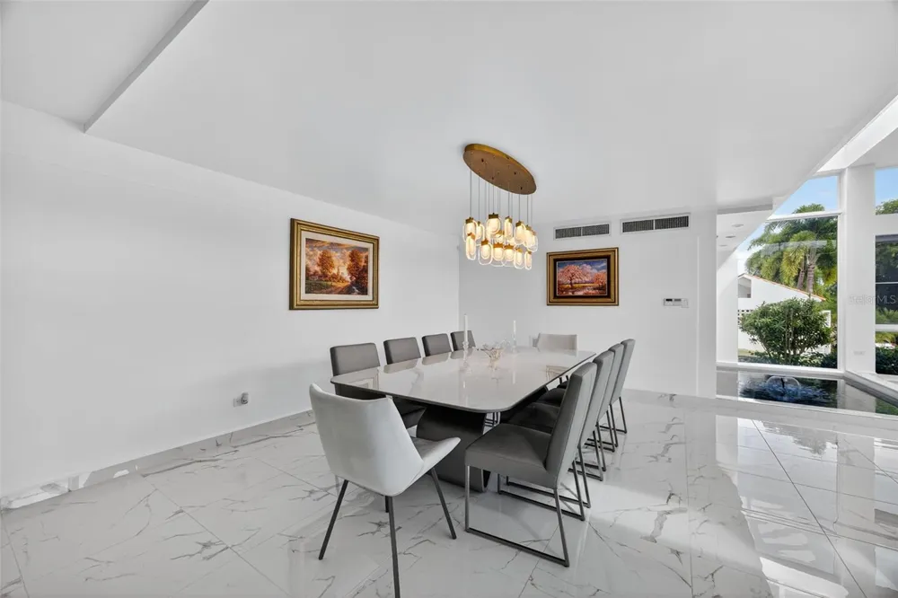 A9 SERRANIA Guaynabo, PR 00966