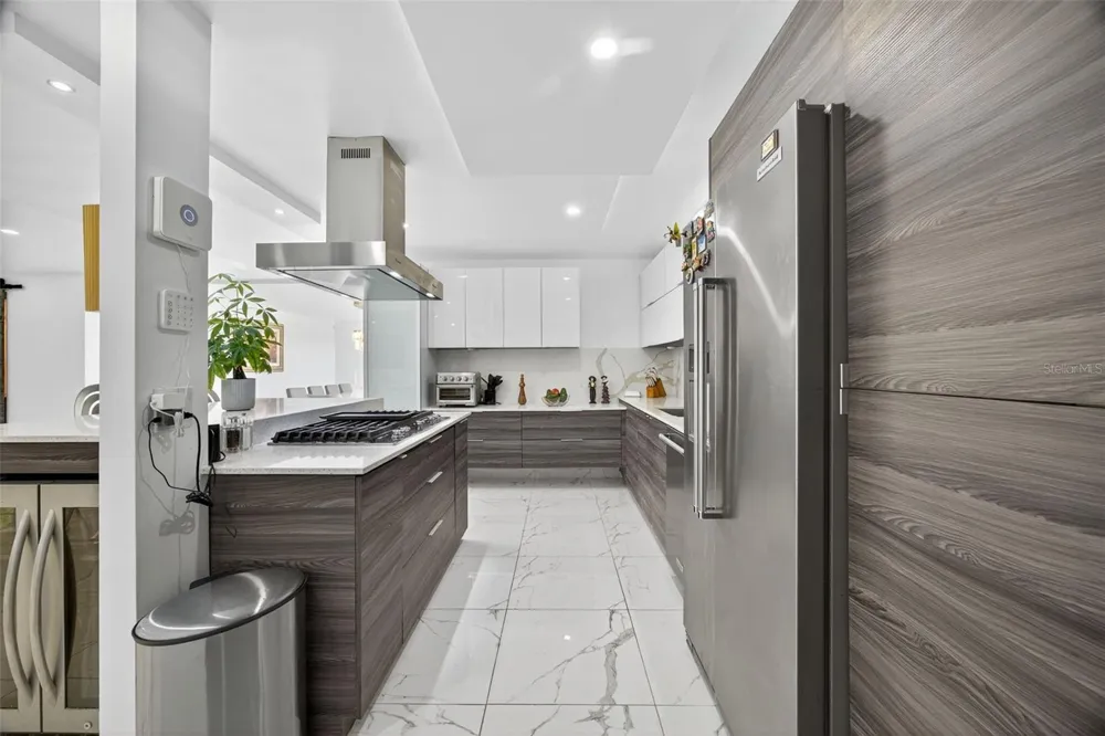 A9 SERRANIA Guaynabo, PR 00966