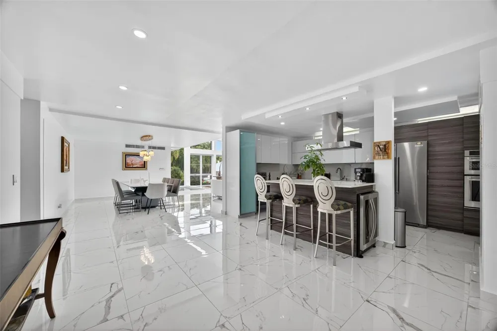 A9 SERRANIA Guaynabo, PR 00966
