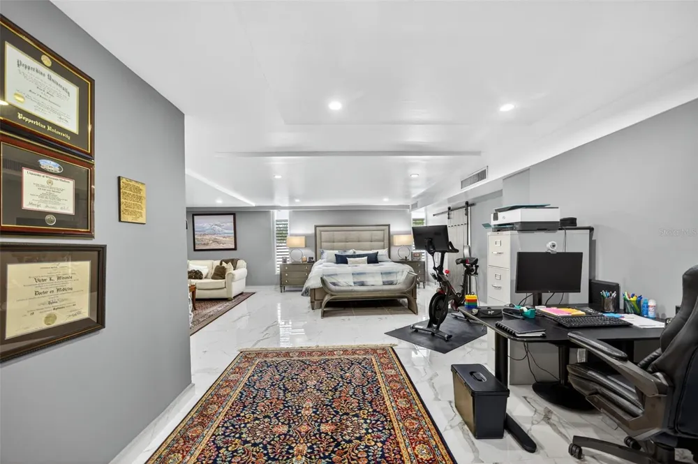 A9 SERRANIA Guaynabo, PR 00966
