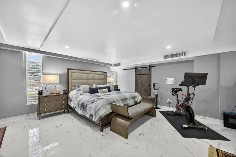 A9 SERRANIA Guaynabo, PR 00966