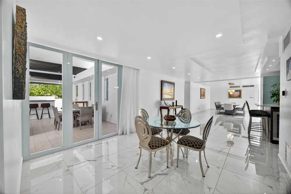 A9 SERRANIA Guaynabo, PR 00966