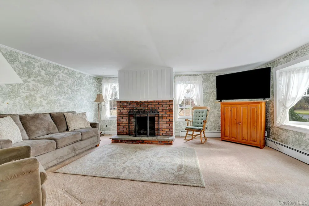 1760 Albertson Lane Greenport, NY 11944
