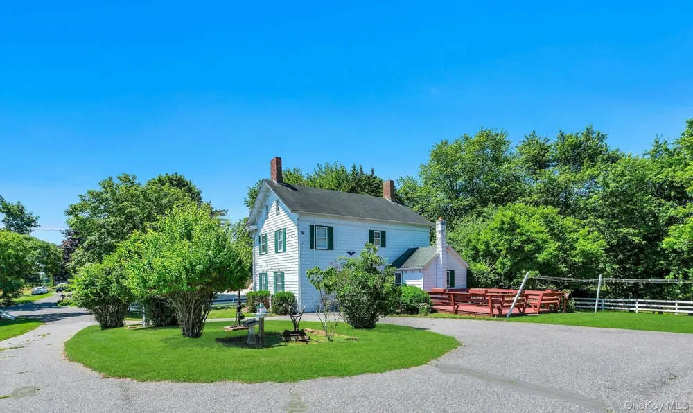 1760 Albertson Lane Greenport, NY 11944