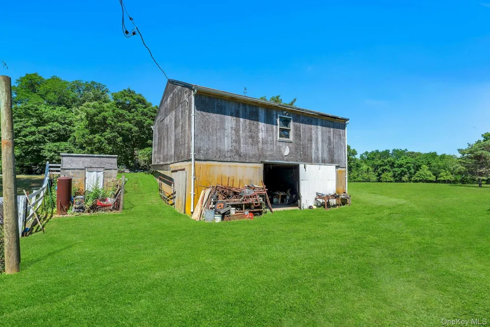 1760 Albertson Lane Greenport, NY 11944