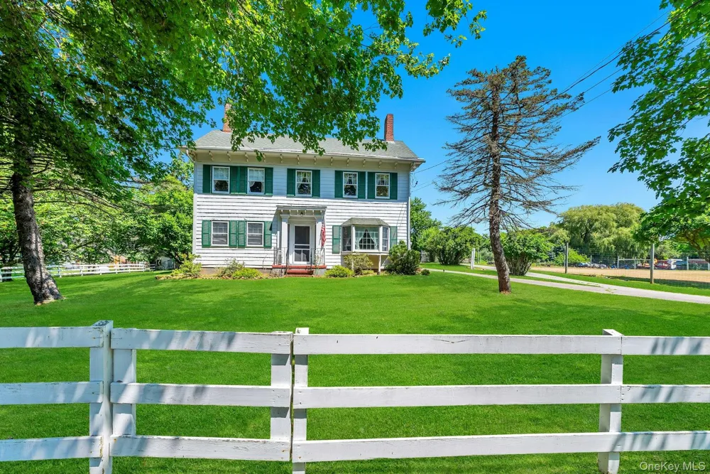 1760 Albertson Lane Greenport, NY 11944