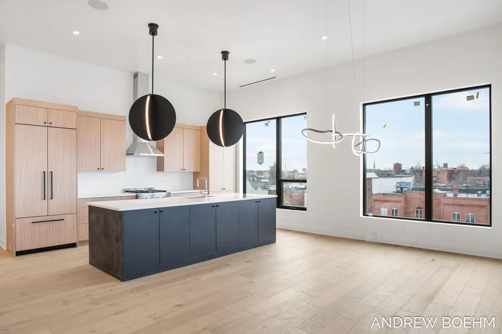 159 S River Avenue #404 Holland City, MI 49423