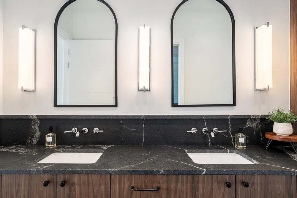 159 S River Avenue #404 Holland City, MI 49423