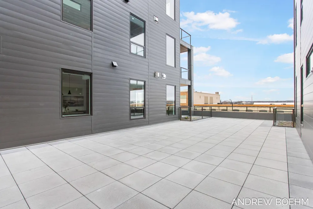 159 S River Avenue #404 Holland City, MI 49423