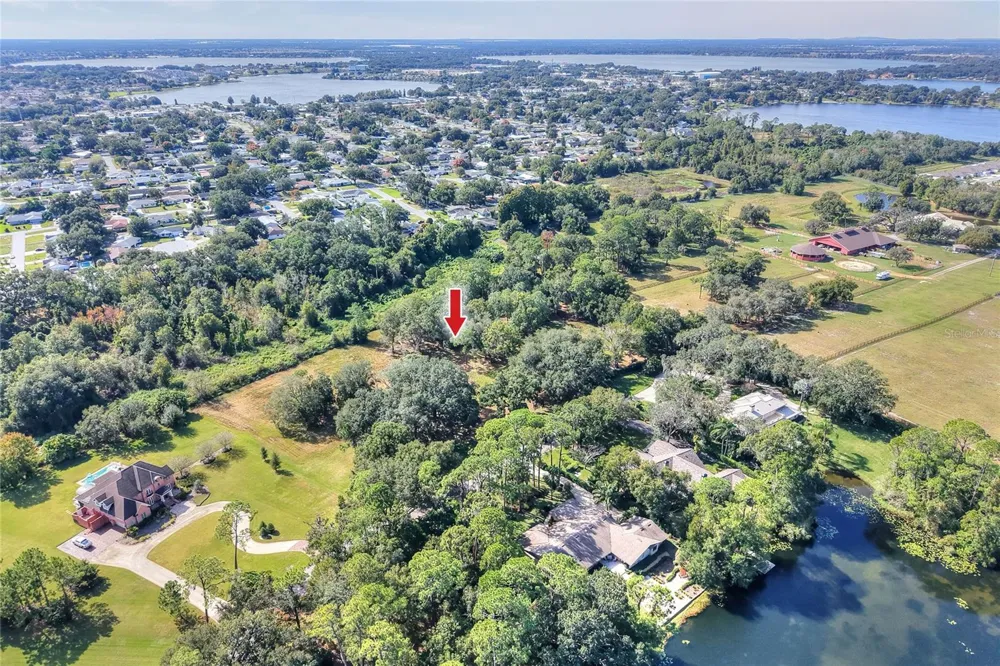 ISLAND WAY Winter Haven, FL 33884
