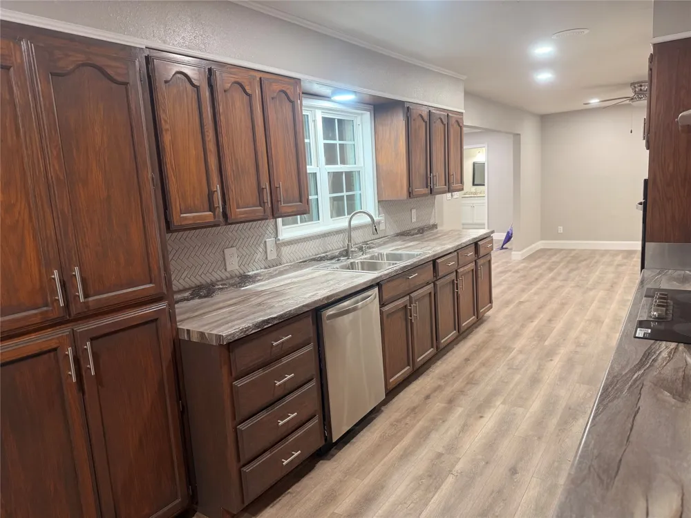 112 Myrtle Dr New Boston, TX 75570