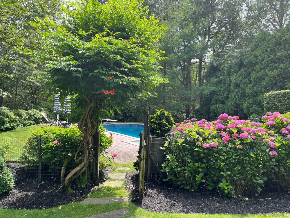 3 Cherry Blossom Lane East Quogue, NY 11942